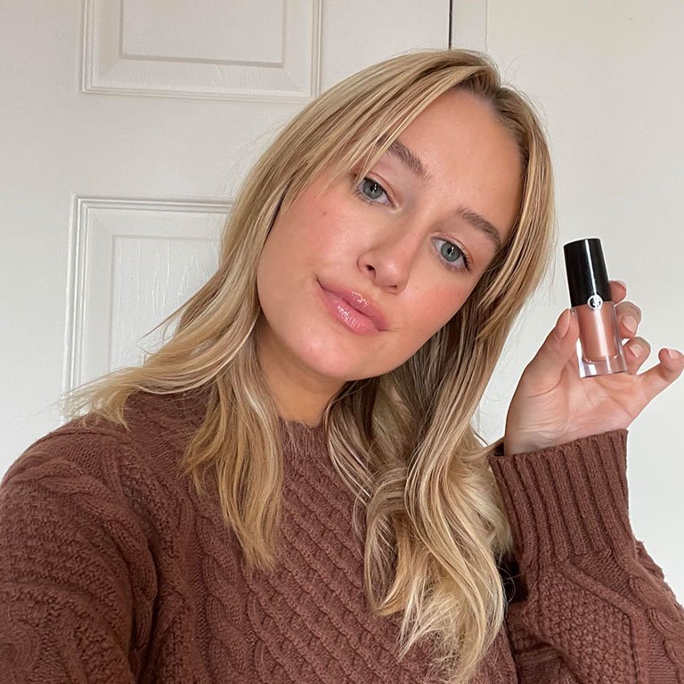 Jordan wearing Giorgio Armani Beauty Eye Tint Liquid Eyeshadow in Rose Gold