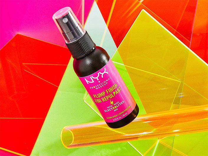 pink setting spray bottle