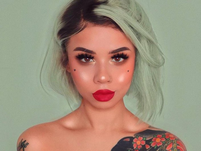 Snitchery Shares the Top Products on Her Holiday Beauty Wish List