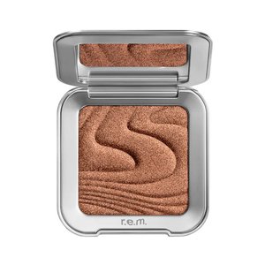 R.E.M Beauty Interstellar Highlighter Topper